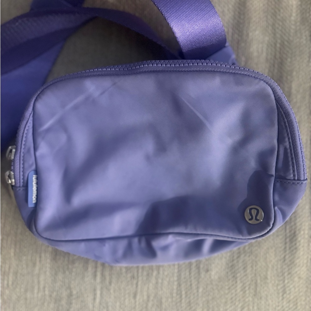 lululemon  Belt Bag in Lavender